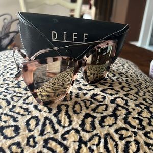 Diff Becky sunglasses